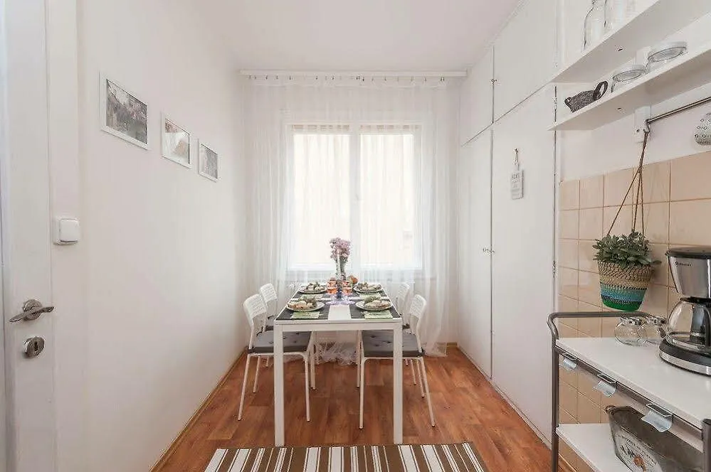 Apartment Na Zborenci 10 Prag