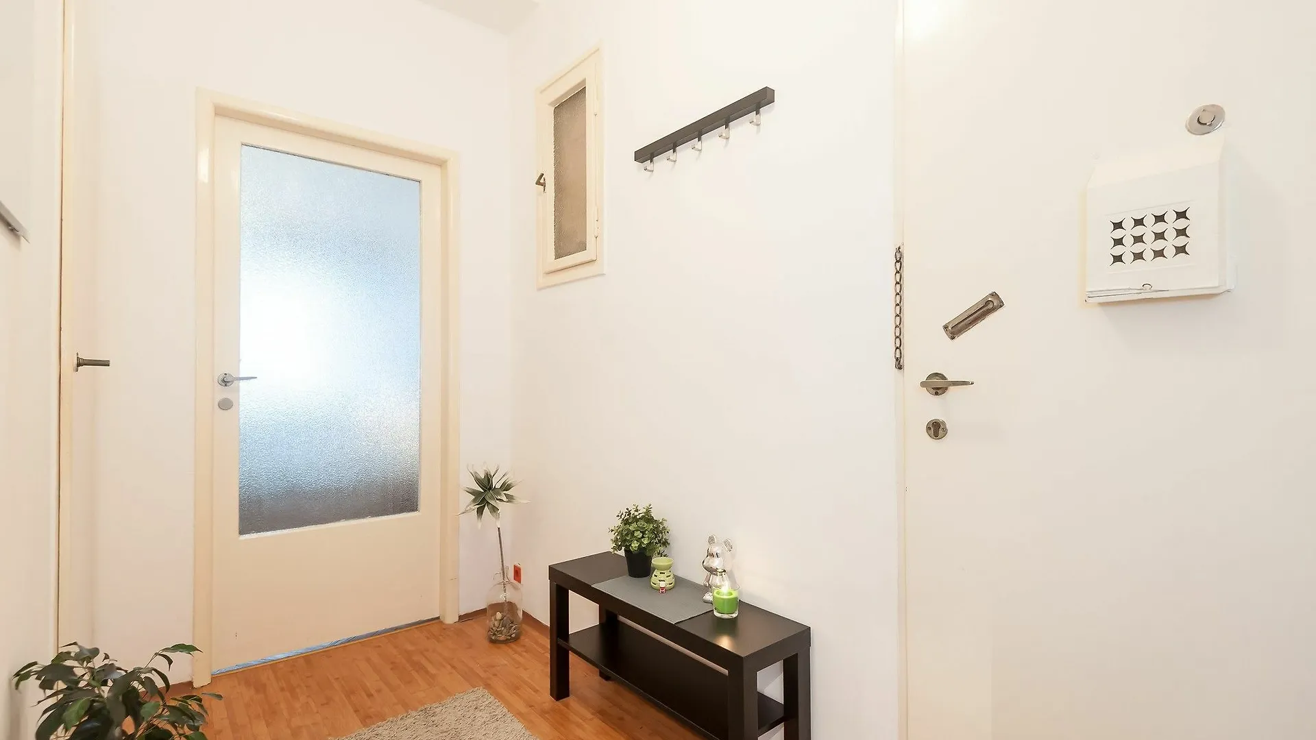 Apartment Na Zborenci 10 Prag