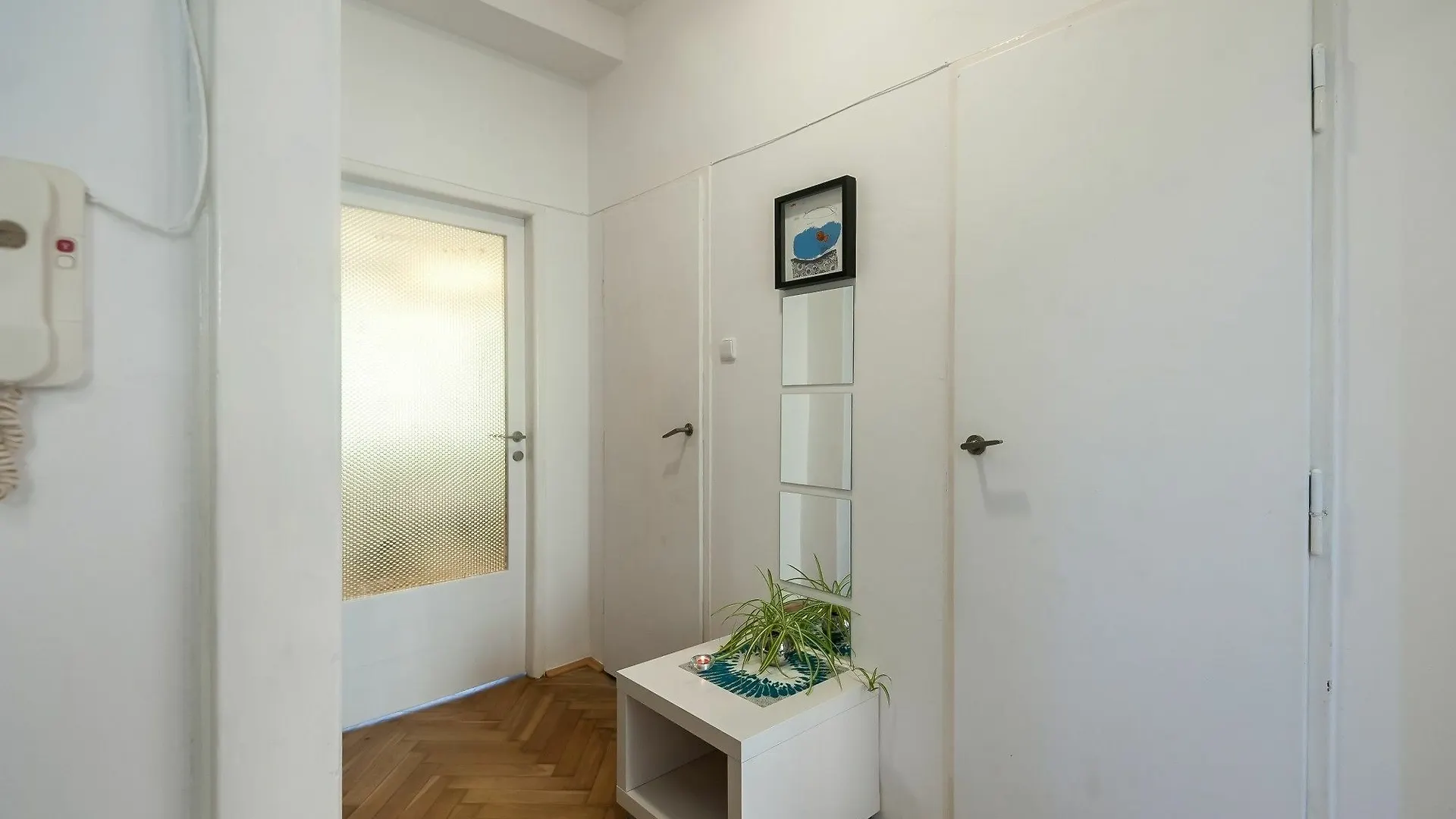 Apartment Na Zborenci 10 Prag Çek Cumhuriyeti
