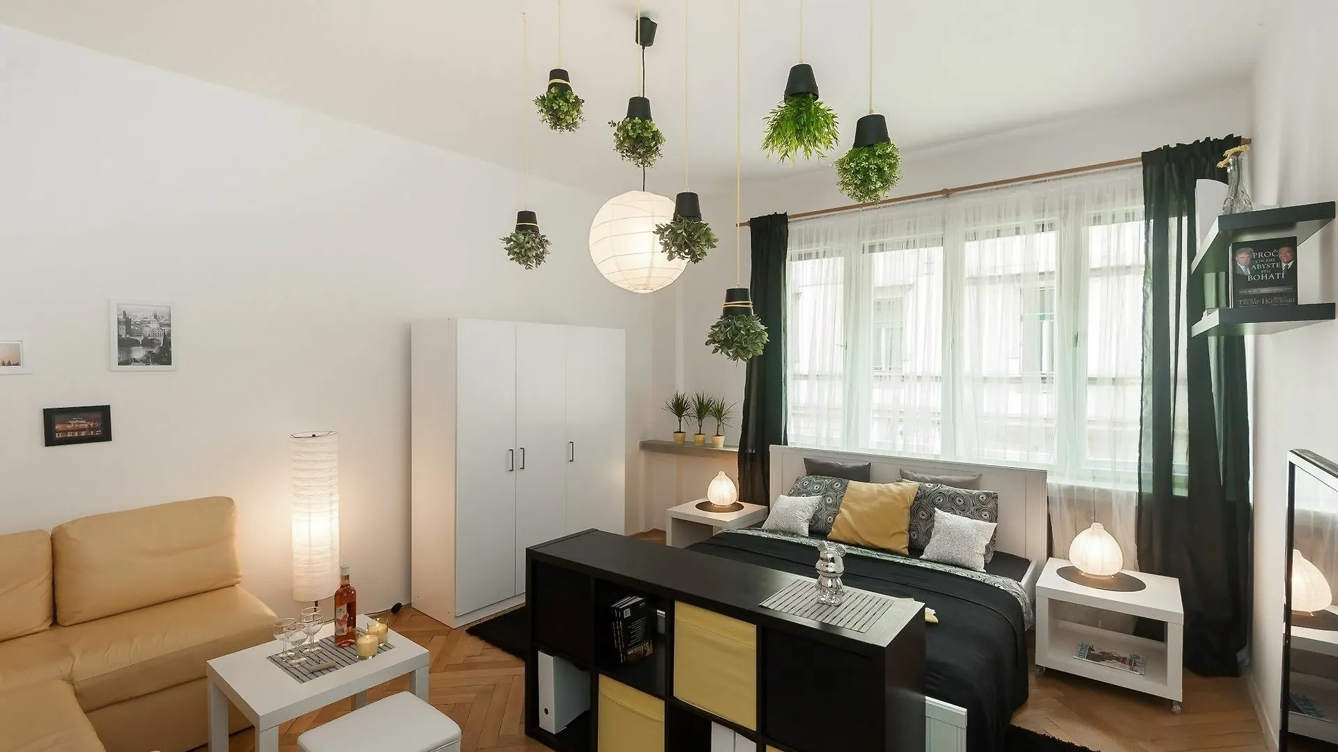 Apartment Na Zborenci 10 Prag