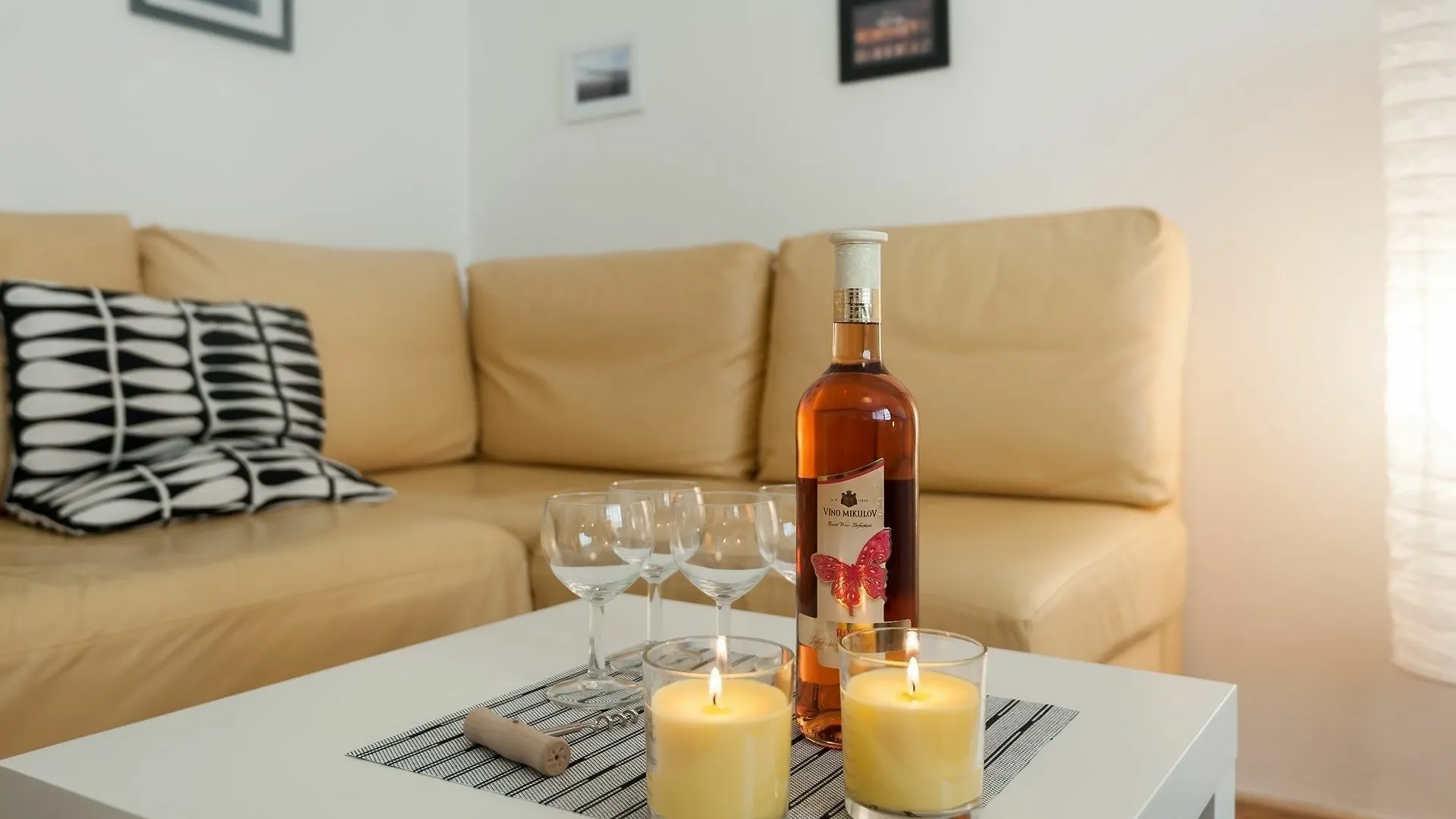 Apartment Na Zborenci 10 Prag Çek Cumhuriyeti