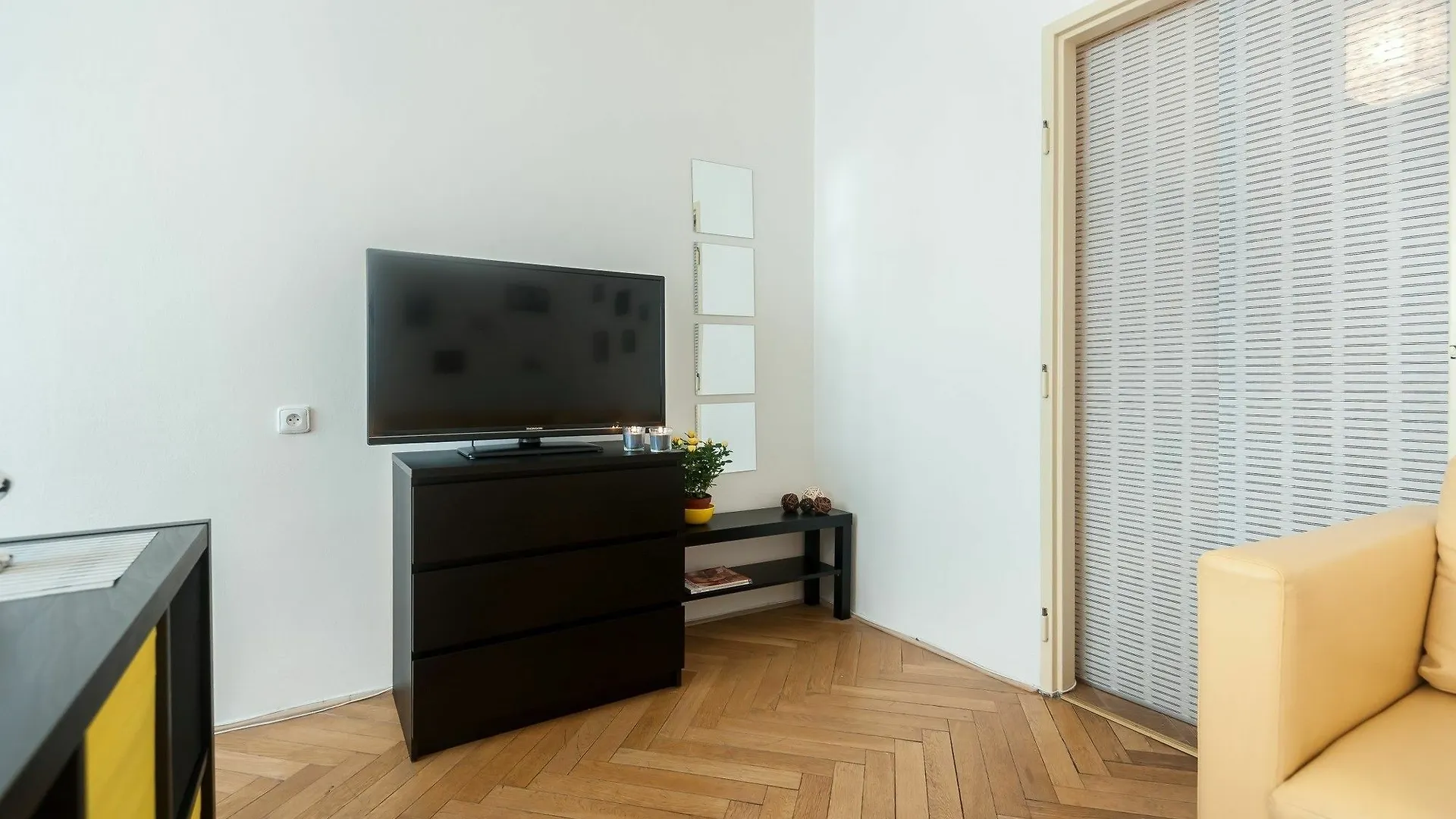 Apartment Na Zborenci 10 Prag Çek Cumhuriyeti