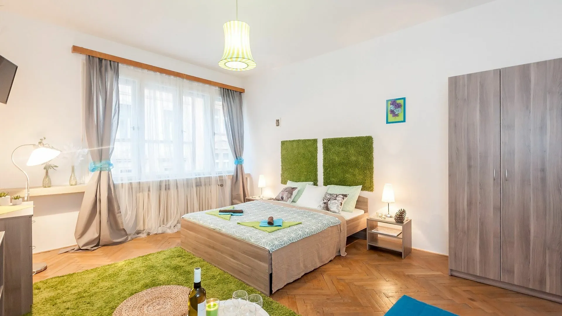 Apartment Na Zborenci 10 Prag