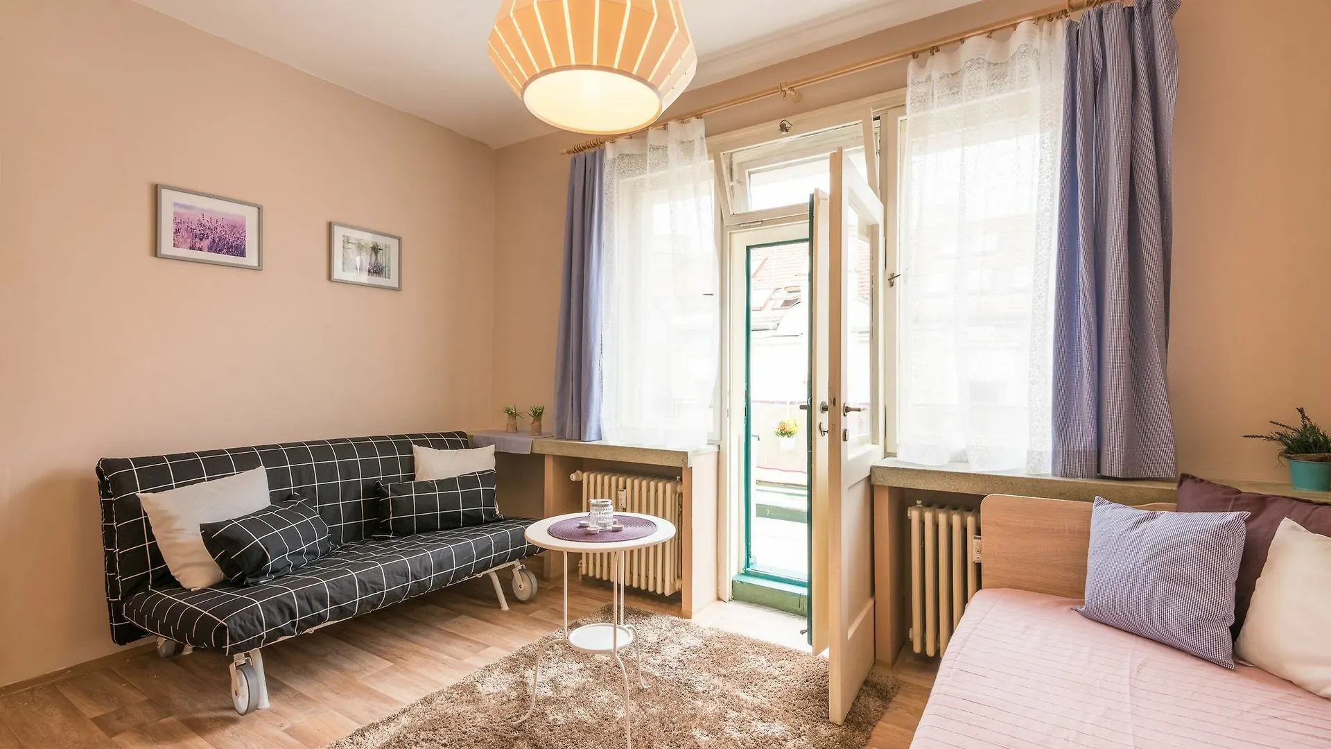 Apartment Na Zborenci 10 Prag 0*,  Çek Cumhuriyeti
